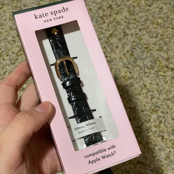 NEW! Kate Spade Croc Embossed Leather Apple Watch - Picture 9 of 14